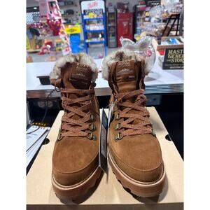 ROXY Alpine Lace Up  Leather Boots. Faux Fur Lined.